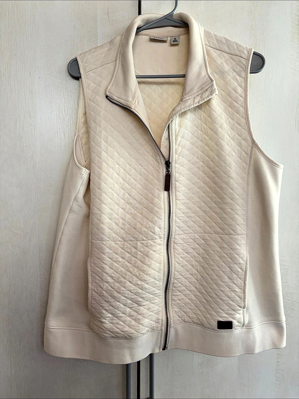 L.L.Bean Quilted Full-Zip Vest in Cream Size XL